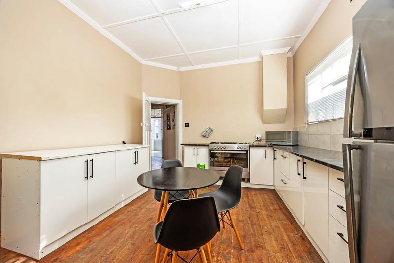 6 Bedroom Property for Sale in Goodwood Estate Western Cape